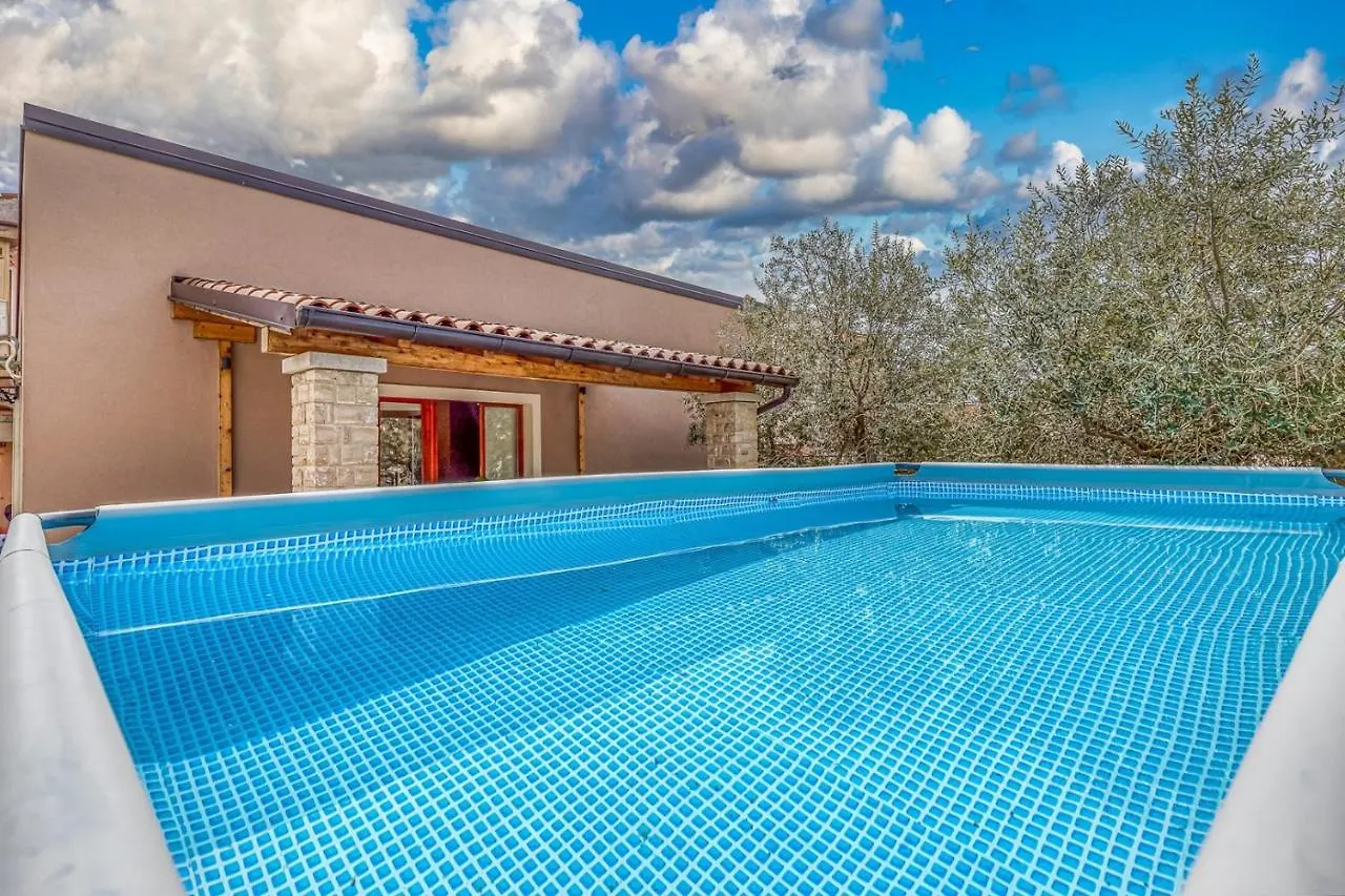 Apartment Val Pula 0*,  Croatia
